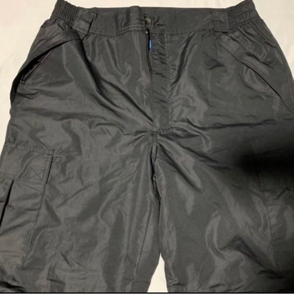 Womens snow pants size LARGE